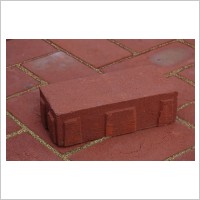 Ibstock SUDS-compliant pavers (image 1)